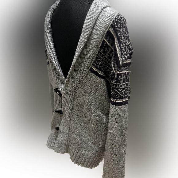 50%off w♥️ VNTG Tokyo Laundry Mens Grey Collared Fair Isle Cardigan flaw - Picture 2 of 7